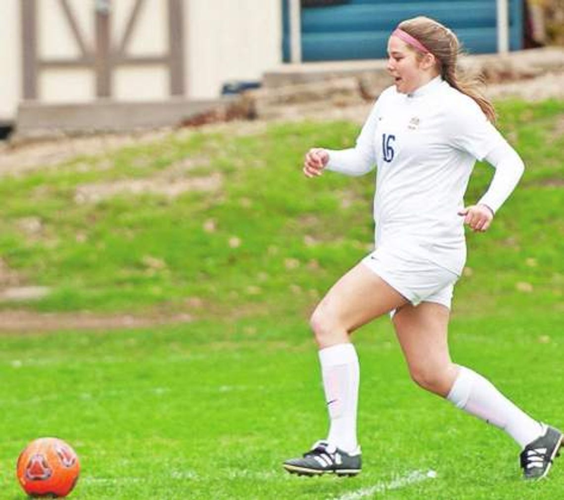 Geneva girls soccer earns a pair of victories