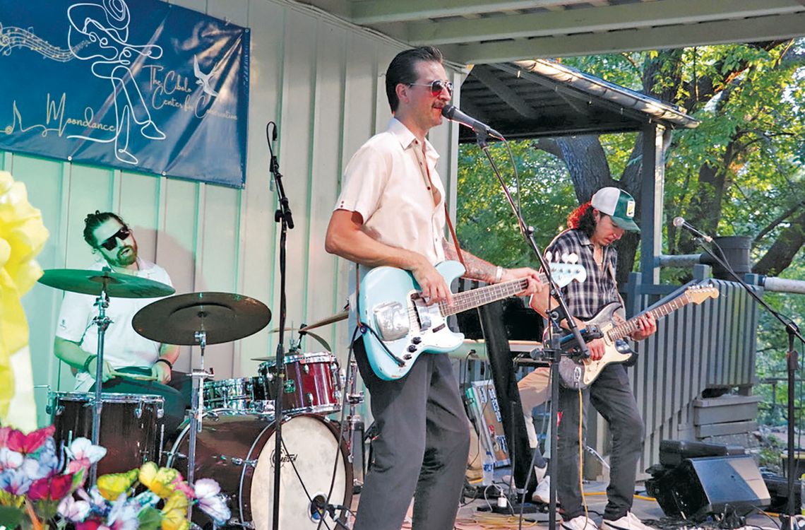 GLEAUX lights up Moondance stage