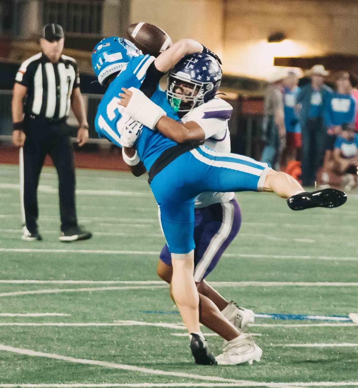 Greyhounds capture district title with 28-17 win in New Braunfels