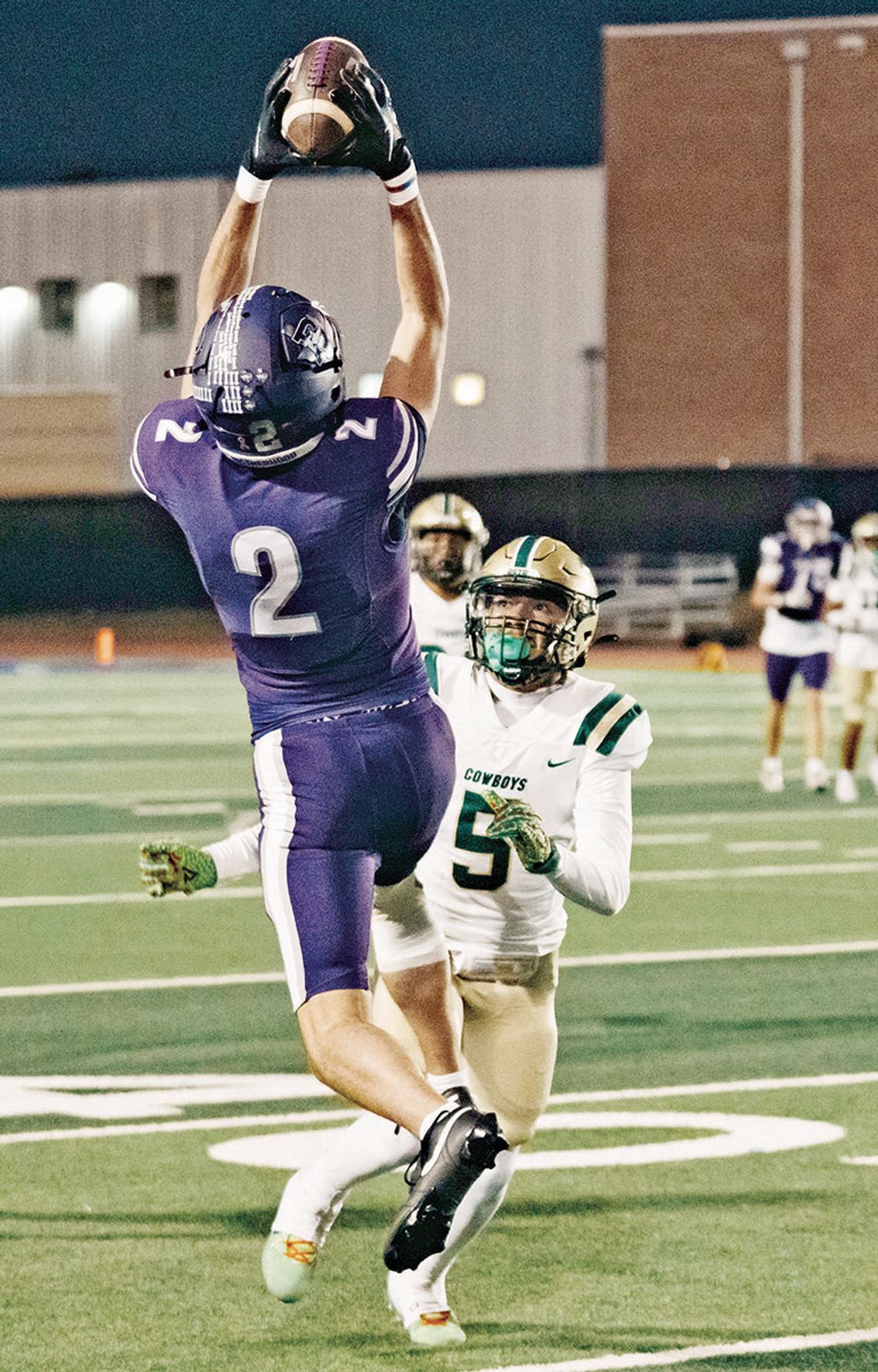 Greyhounds reel off eighth straight win