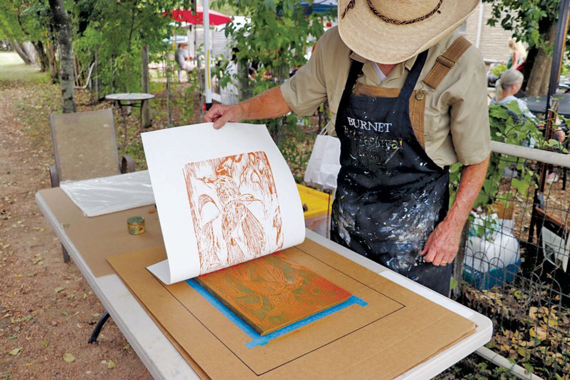 Heart meets canvas at Comfort Art Fest Heart meets canvas at Comfort Art Fest