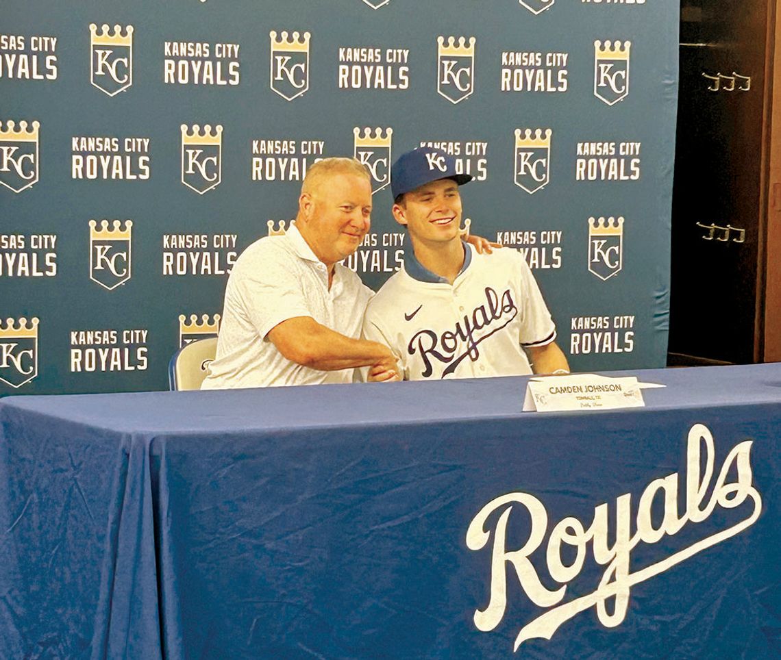 Johnson signs with Kansas City Royals Johnson signs with Kansas City Royals