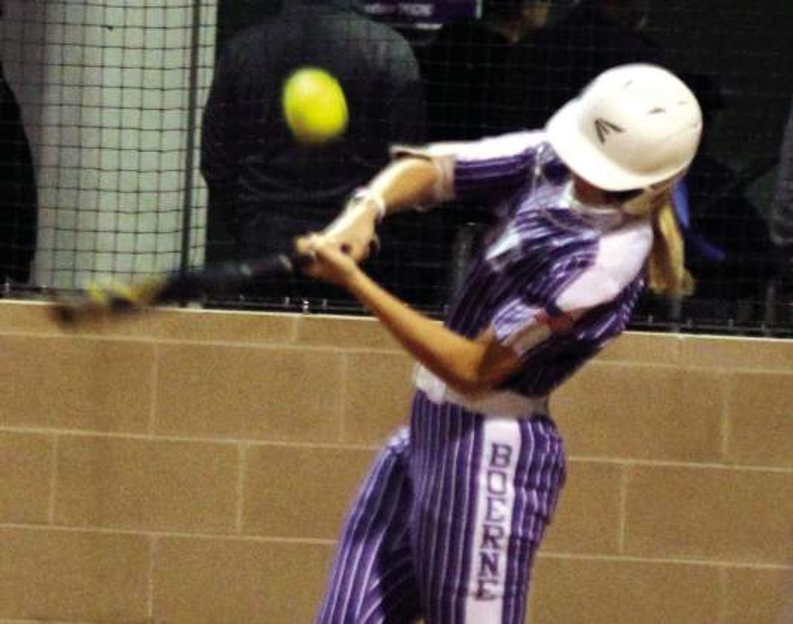 Lady Hounds perfect through first round of district action
