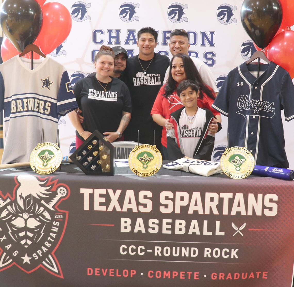 Landin signs with Community Christian College – Round Rock Landin signs with Community Christian College – Round Rock