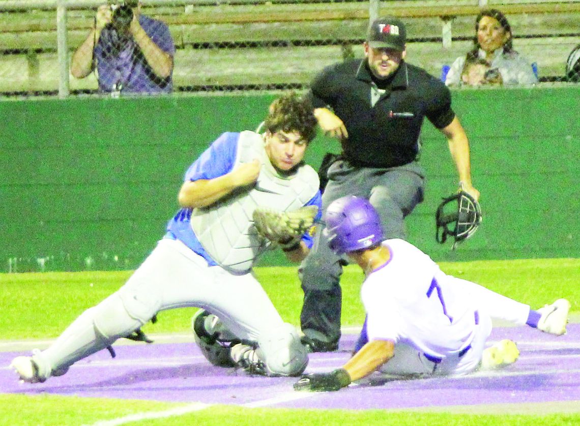 Mules rally past Greyhounds in last two innings Tuesday Mules rally past Greyhounds in last two innings Tuesday