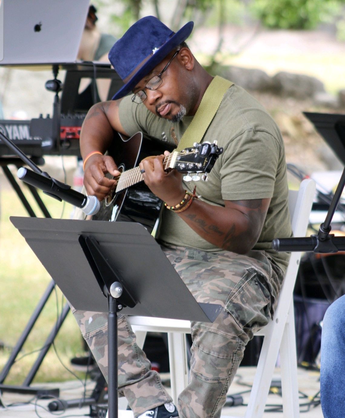 Music 4 Heroes: Guitars, dogs and honor Music 4 Heroes: Guitars, dogs and honor