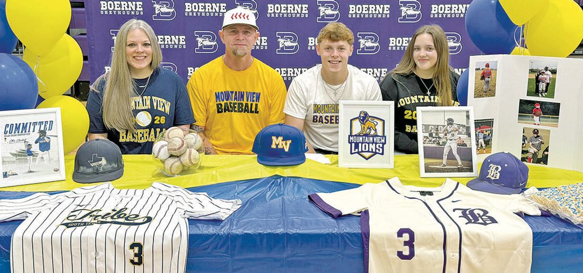 Otis Skubal signs with Dallas Mountain View