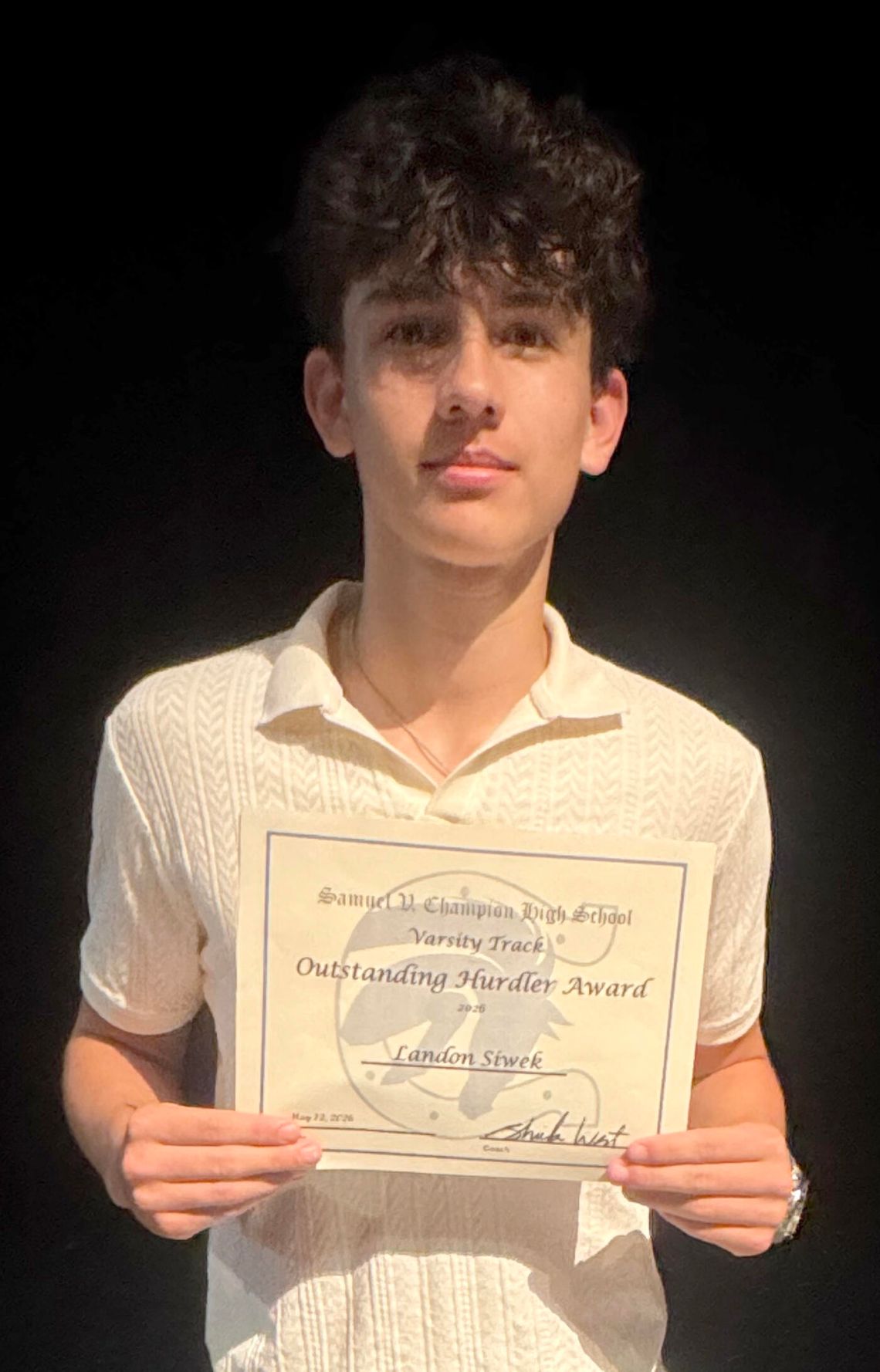 OUTSTANDING HURDLER AWARD