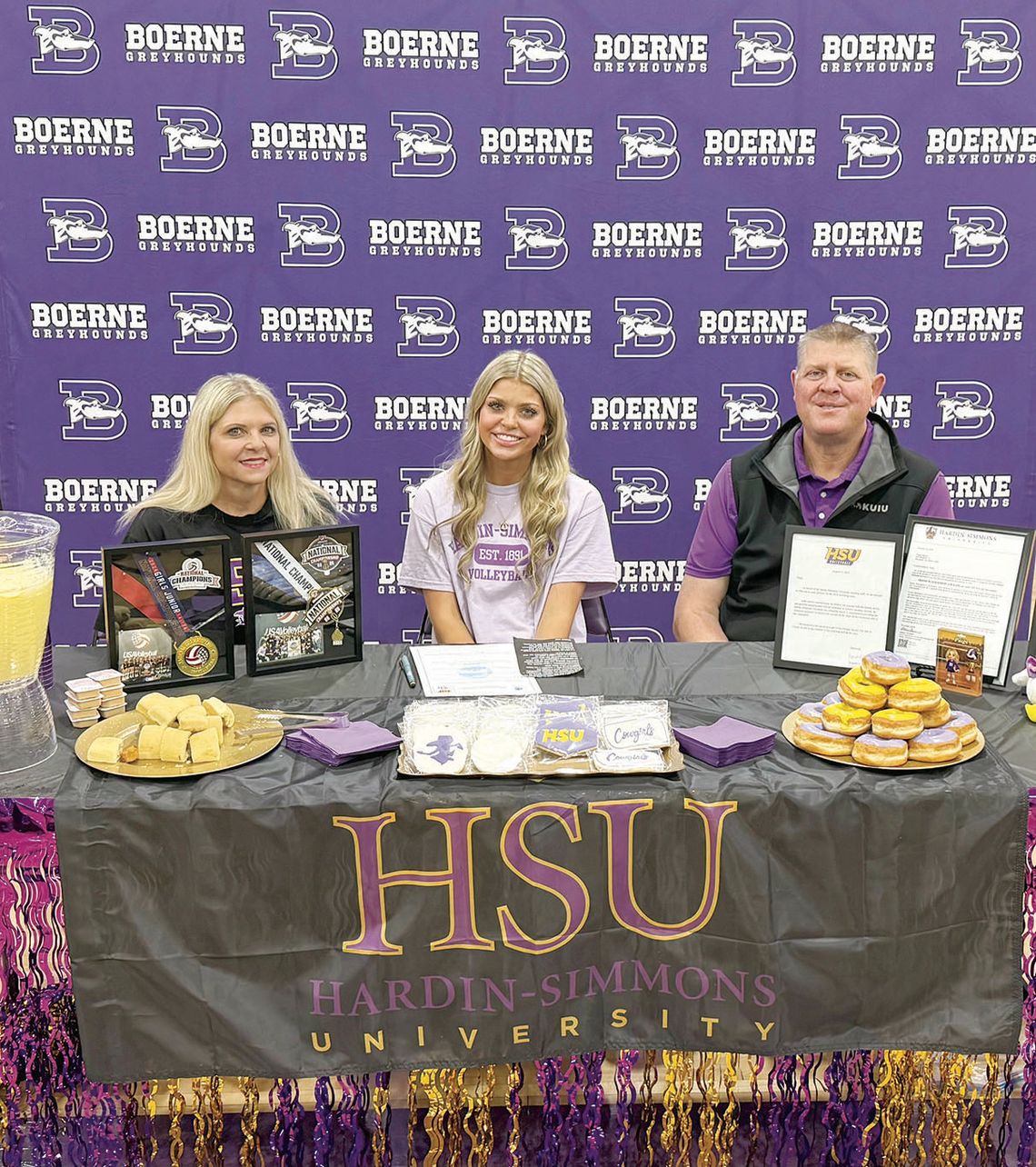 Paige Stegall signs with Hardin-Simmons University
