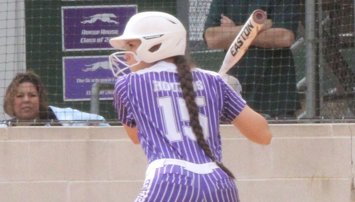 Renteria homers twice in one inning to help Boerne softball team past Bandera