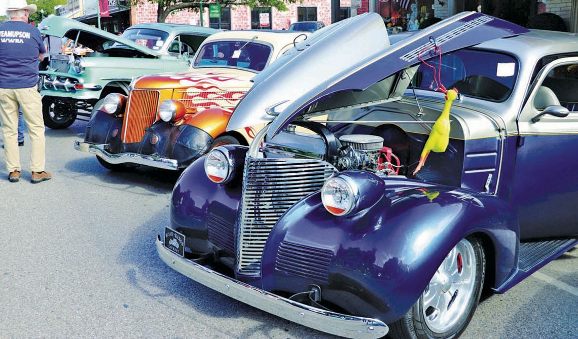 HOT ROD DELIGHT: Rod Run bringing hundreds of cars to Plaza, Main Oct. 10-12