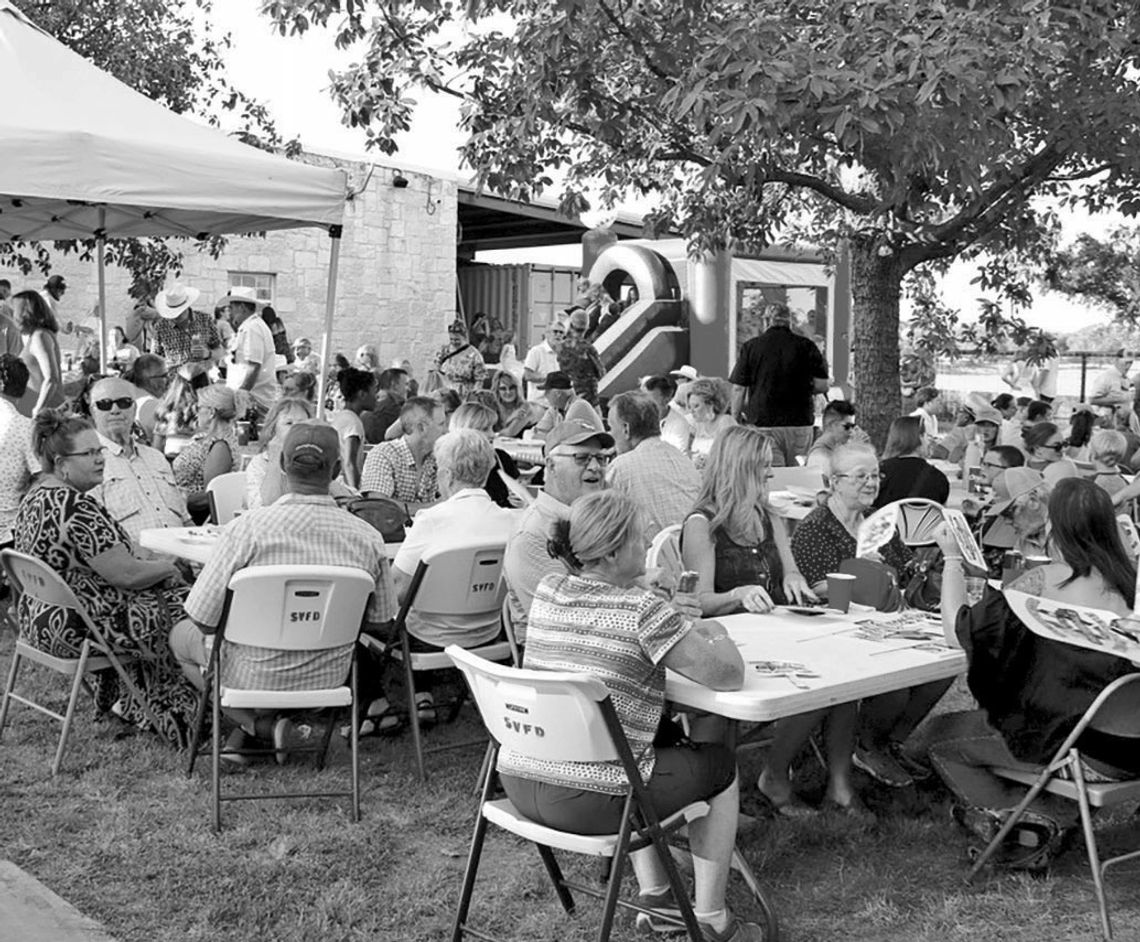 Sisterdale packs them in at annual flood relief fundraiser