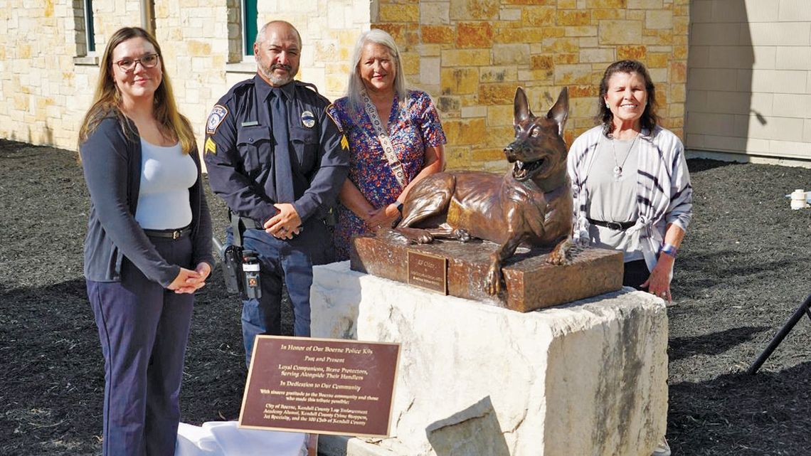Statue honors fallen K-9 officer Chico Statue honors fallen K-9 officer Chico