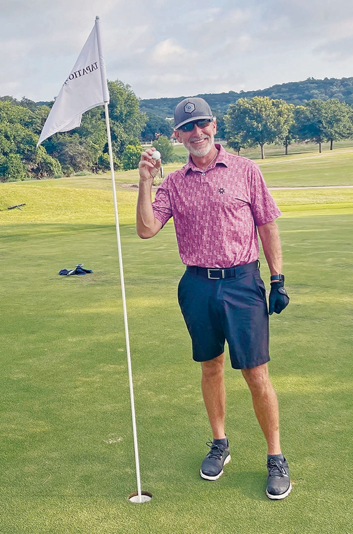 Tapatio golfer earns big bucks for hole in one