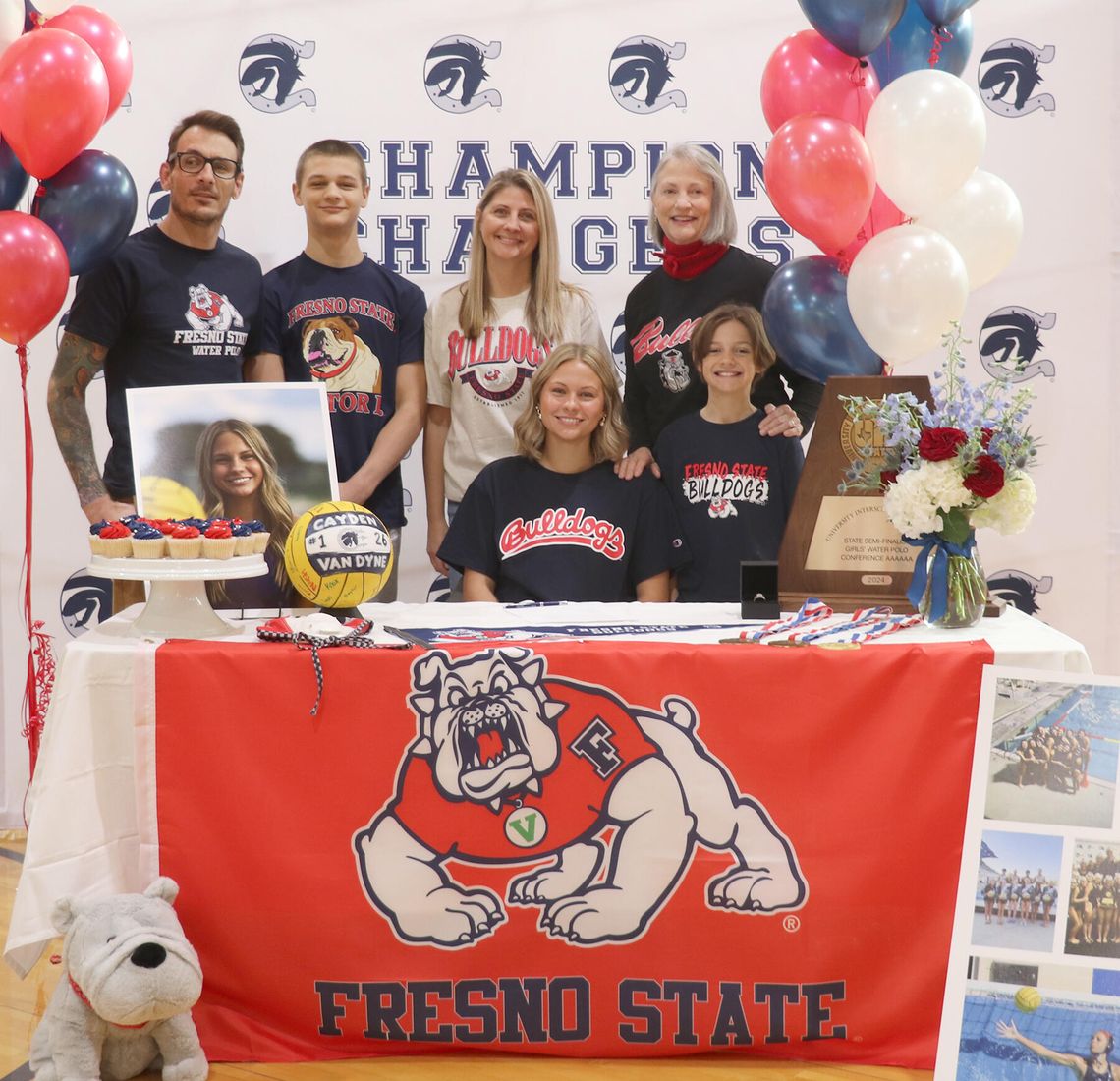 Van Dyne signs with Fresno State Van Dyne signs with Fresno State