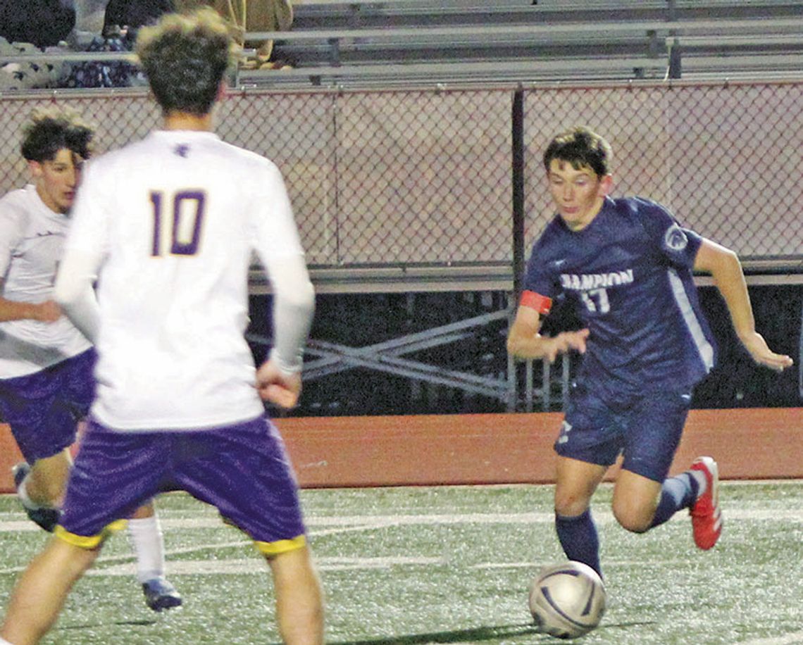 Warriors edge Champion soccer teams in district action
