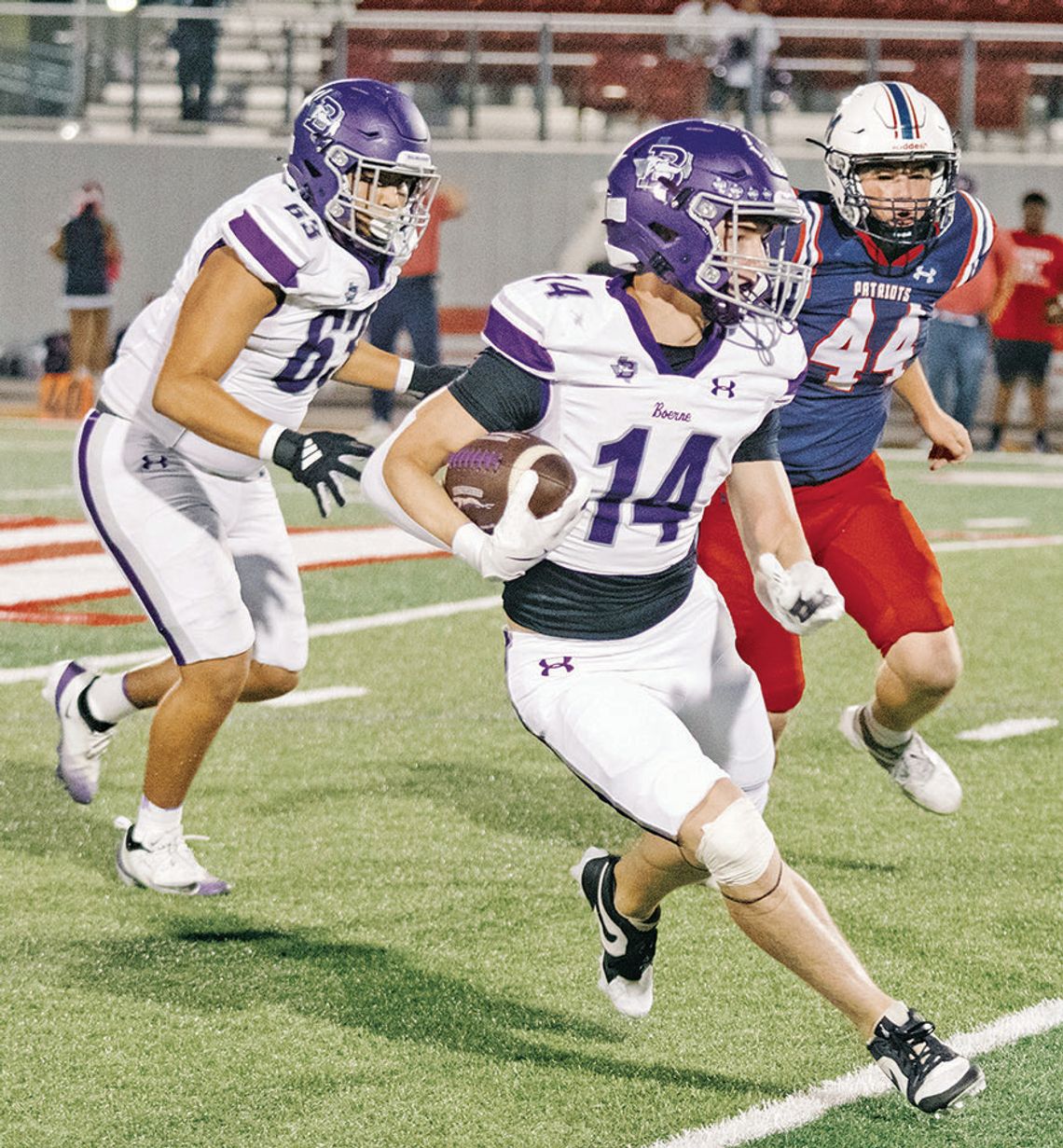 Wilkinson returns to Boerne to lead his Cowboys against the Greyhounds Wilkinson returns to Boerne to lead his Cowboys against the Greyhounds