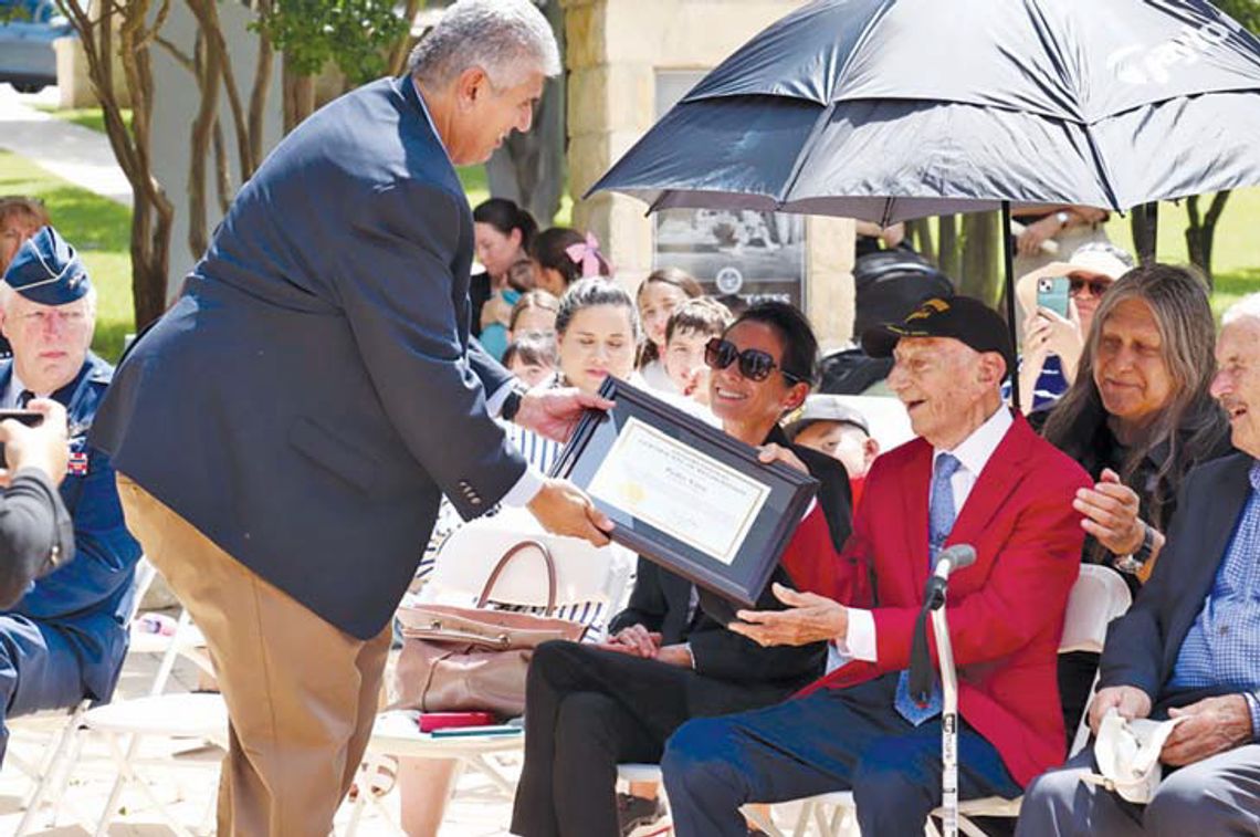 WWII vet receives prestigious French Honor Medal