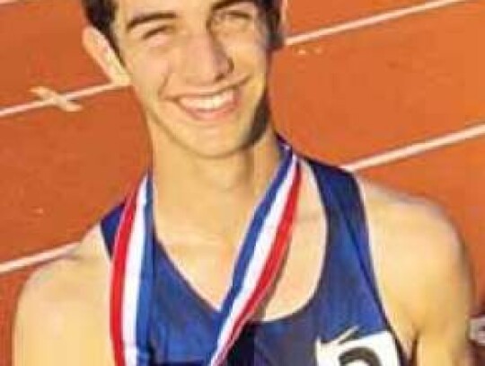 Nicolas Siller earned two bronze medals at the TAPPS state meet after he was third in the 1600 and 3200.