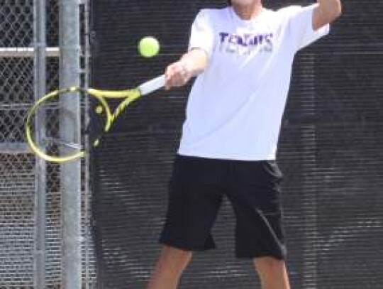 Boerne High’s James Norman keeps his eyes on the ball for the Greyhound stringers team that recently defeated 6A Smithson Valley. </br> Star photo by Kerry Barboza